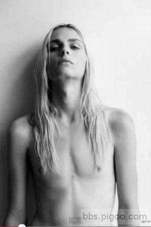 Andrej Pejic-03_2011.jpg