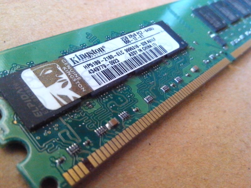 記憶體/金士頓DDR2 800 2G 安裝XP測試OK