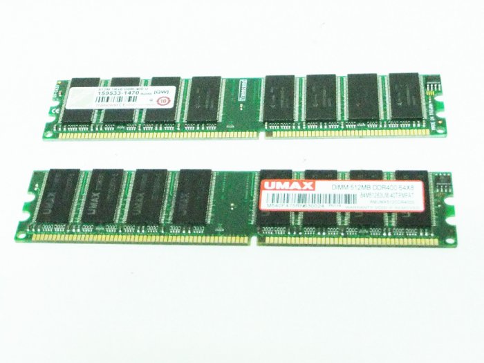 全新品 創見 DDR-400 512MB+ UMAX DDR-400 512MB