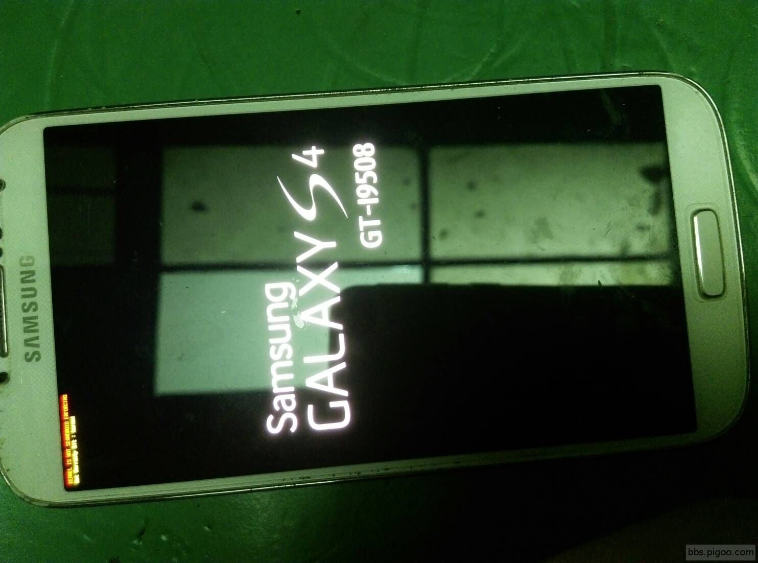 Samsung Galaxy S4 GT-I9508-2