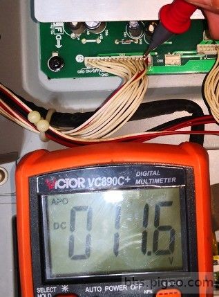 電源板CN3 PIN2有電壓
