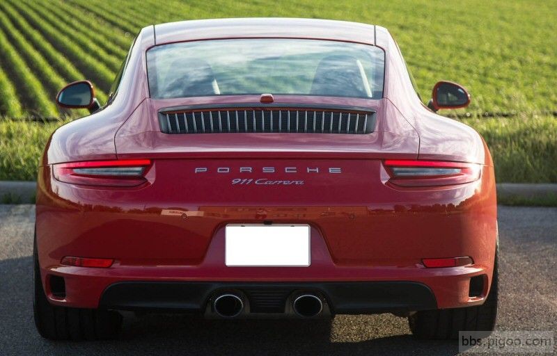 911-carrera-rear.jpg