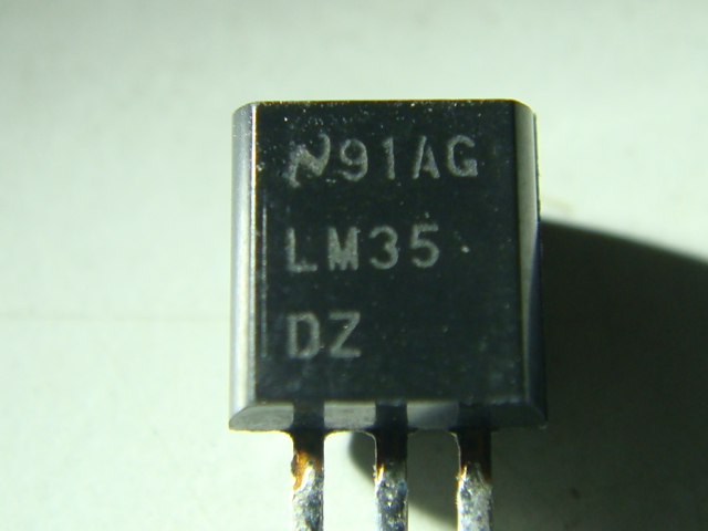 這顆IC價差很大,NT50~90,焊在電路板上的更貴,都NT150起跳