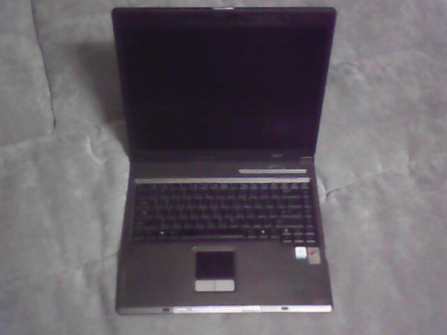 ASUS A3000 故障筆電 (A3500L 24M)