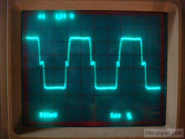 全橋輸出波形(有載),很神奇的是,上 下橋的Vgs波形都已經嚴重變形,輸出波形竟然會如此完整漂亮,真不知該做何 ...