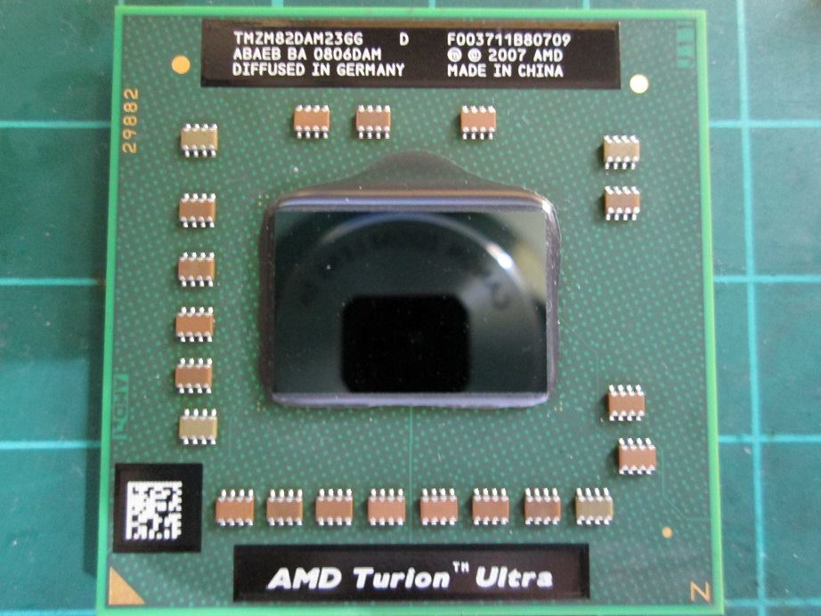 AMD Turion X2 Ultra ZM-82 Processor (TMZM82DAM23GG)