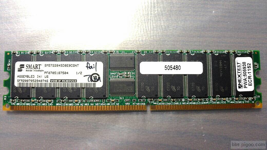 DDR-1G-pc2100-ECC.jpg