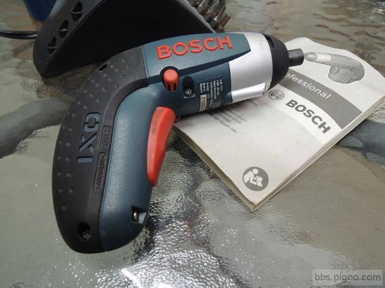 BOSCH IXO 充電式迷你電鑽