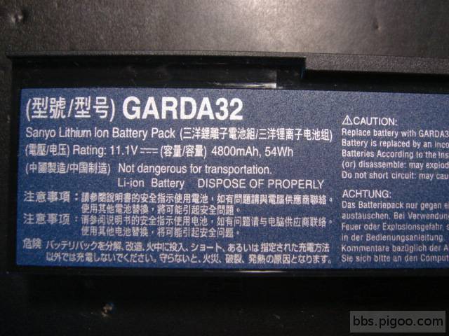 GARDA32 原廠筆電電池2013/11買，保證充不到5次，帶筆電來試。