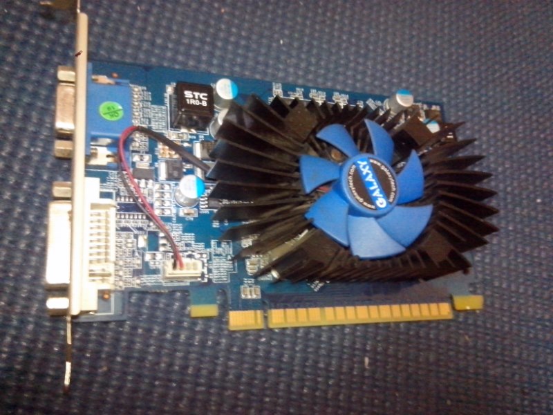 影馳 GT620 2G DDR3 PCI-E顯示卡 良品