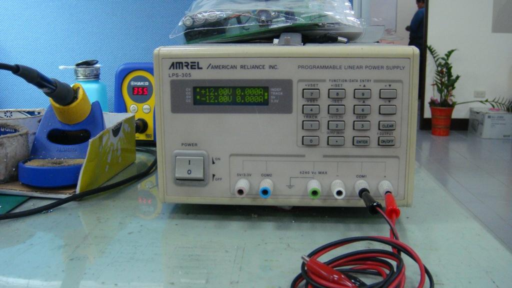 AMREL LPS-305  數位直流電源供應器