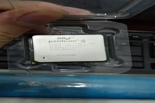 Pentium4 1.5GHz