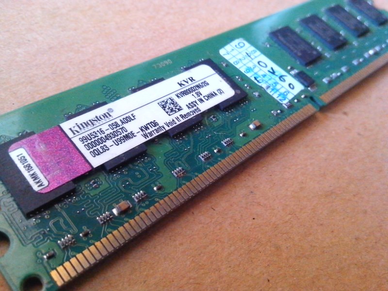 記憶體/金士頓DDR2 800 2G 安裝XP測試OK
