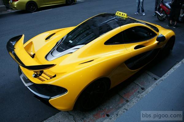 McLaren-P1-Taxi-1-600x398.jpg