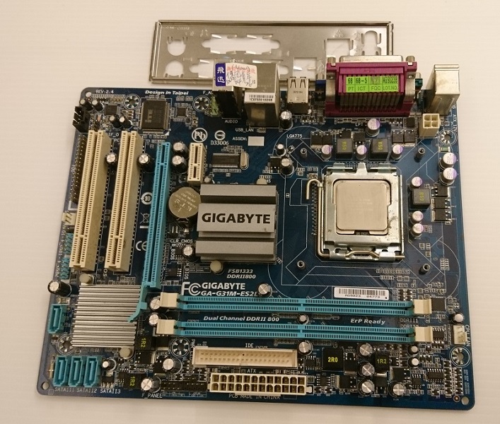 intel Core 2 Quad Q9300 + 技嘉GA-G31M-ES2L