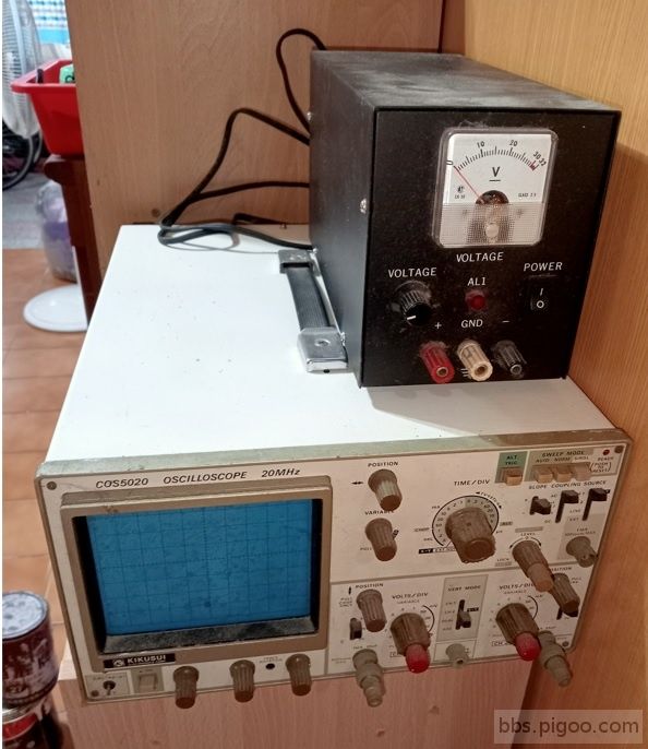 電源供應器、示波器