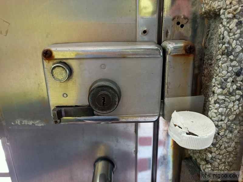 門鎖.jpg