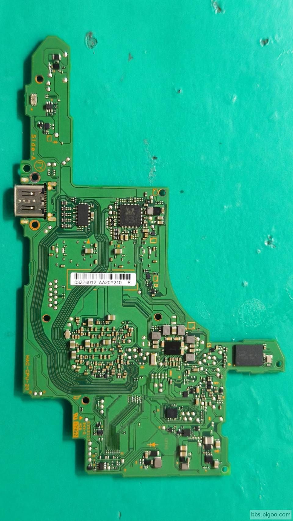 Nintendo switch反面