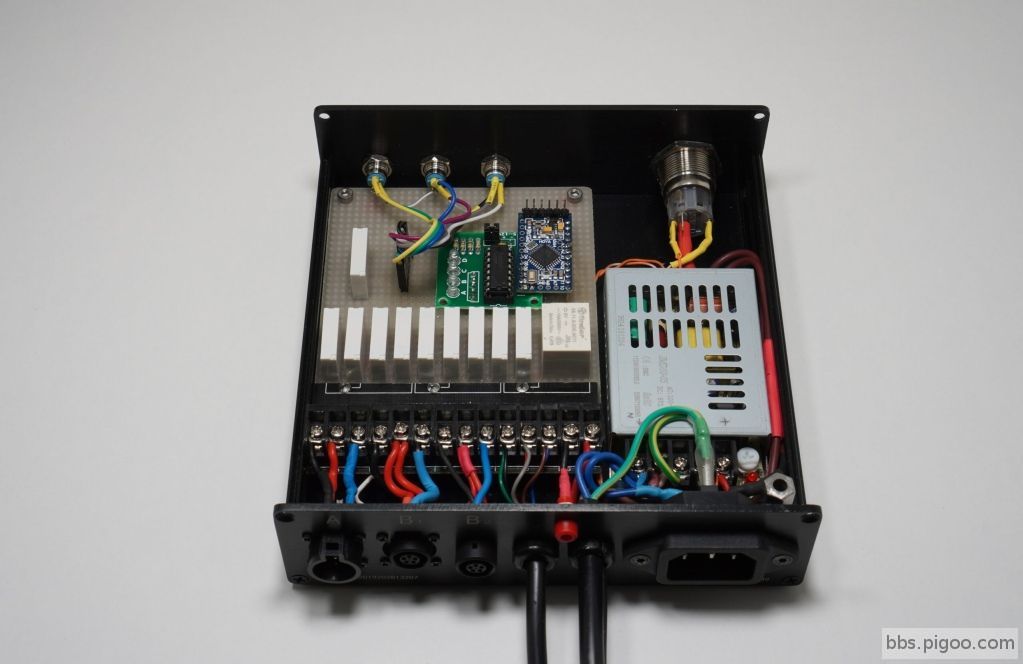 JBC_3-tool_selector_open_back-scaled.jpg