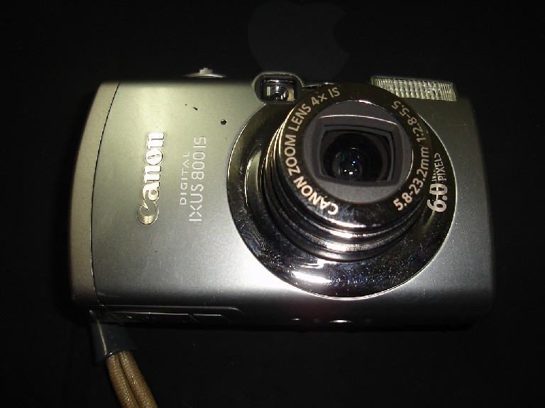 canon ixus 800is