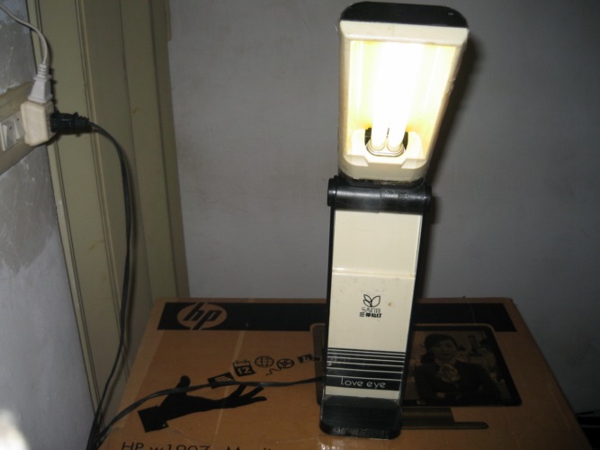 lamp-2e [1600x1200].jpg
