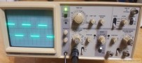 HITACHI oscilloscope v 252 20mhz